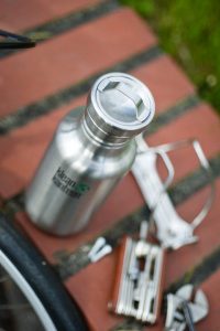 EJ_STAINLESS-CAPS-A_311_lifestyle