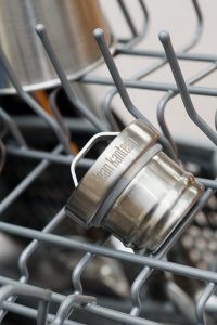 EJ_STAINLESS-CAPS-A_480_lifestyle